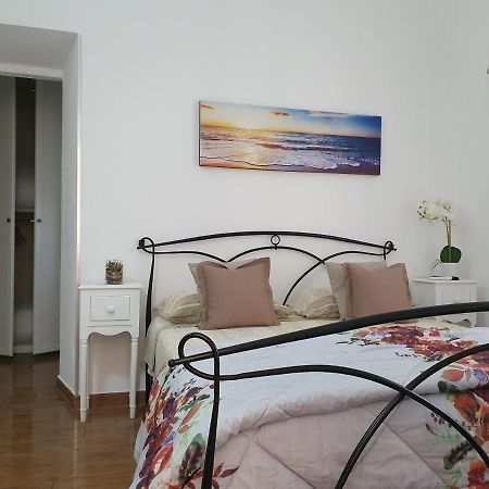 Guest House Al Mare Civitavecchia Luaran gambar