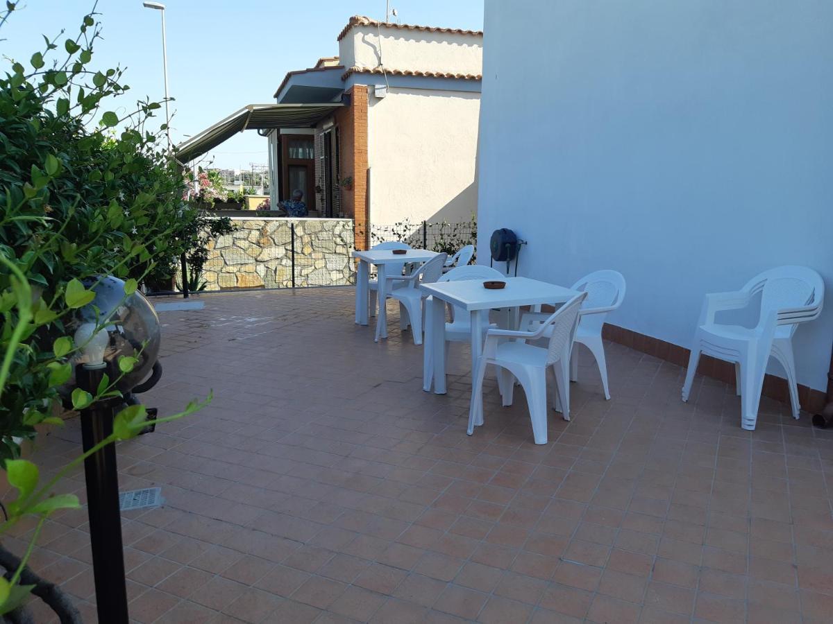 Guest House Al Mare Civitavecchia Luaran gambar