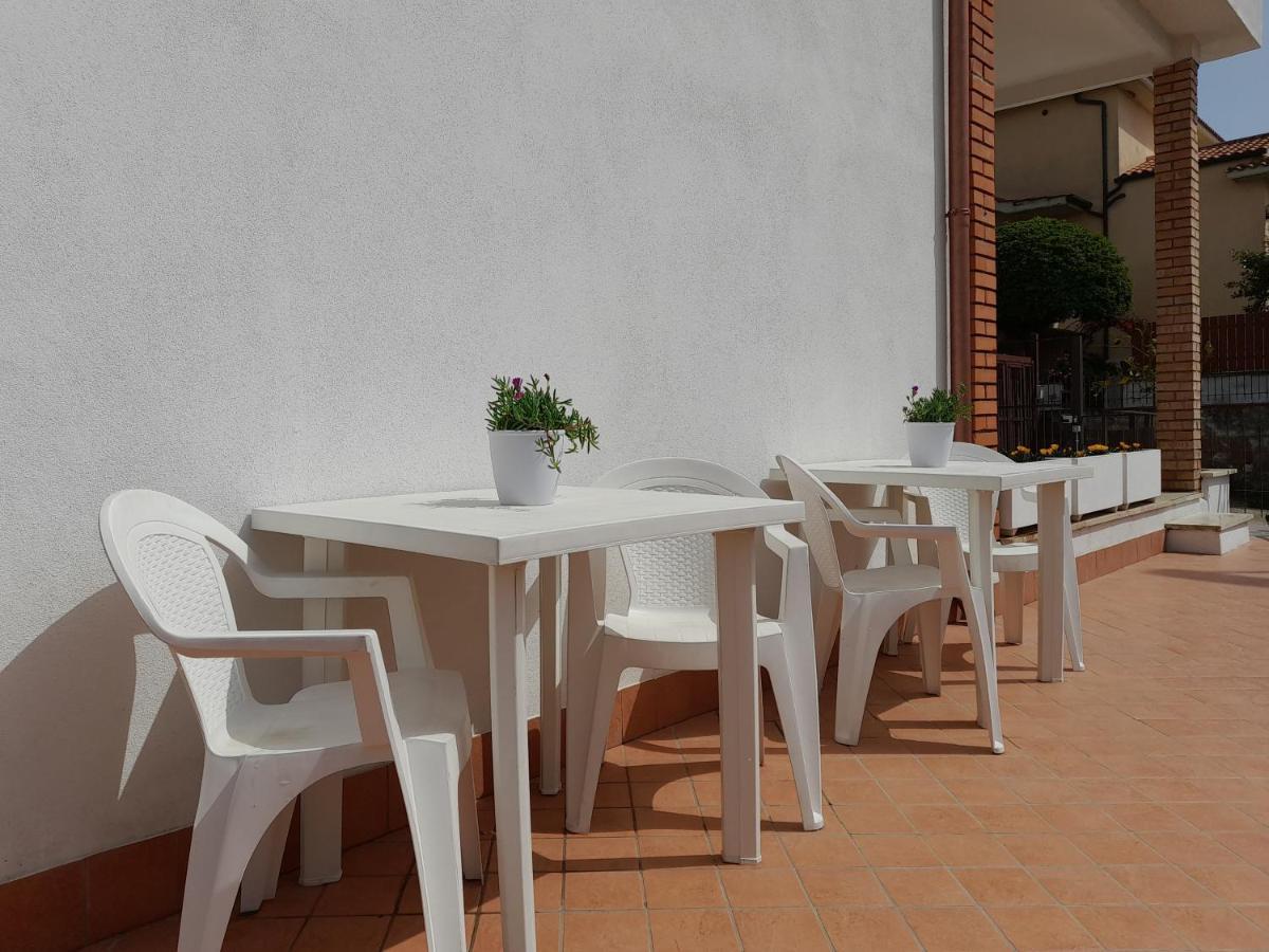 Guest House Al Mare Civitavecchia Luaran gambar