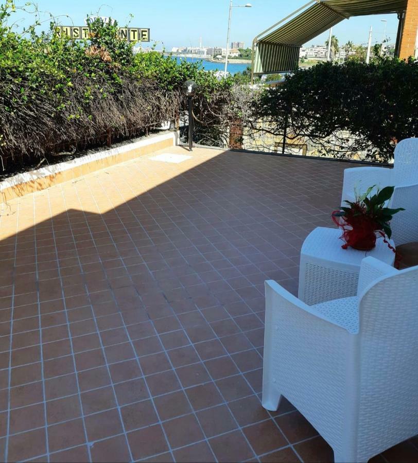 Guest House Al Mare Civitavecchia Luaran gambar