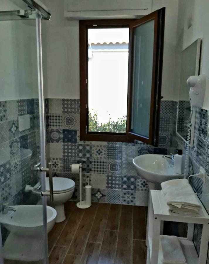 Guest House Al Mare Civitavecchia Luaran gambar